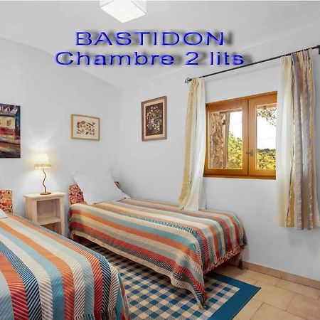 Domaine L'Helion Bed & Breakfast Taradeau Екстериор снимка